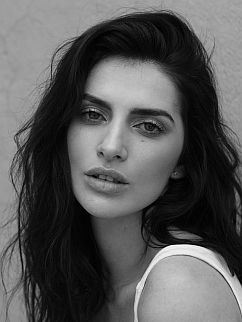 Bianca G – Agentie de modele | Etoiles Models